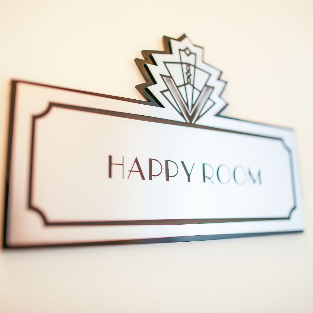 4 Benefits of Investing in Custom Nameplates for Your Business